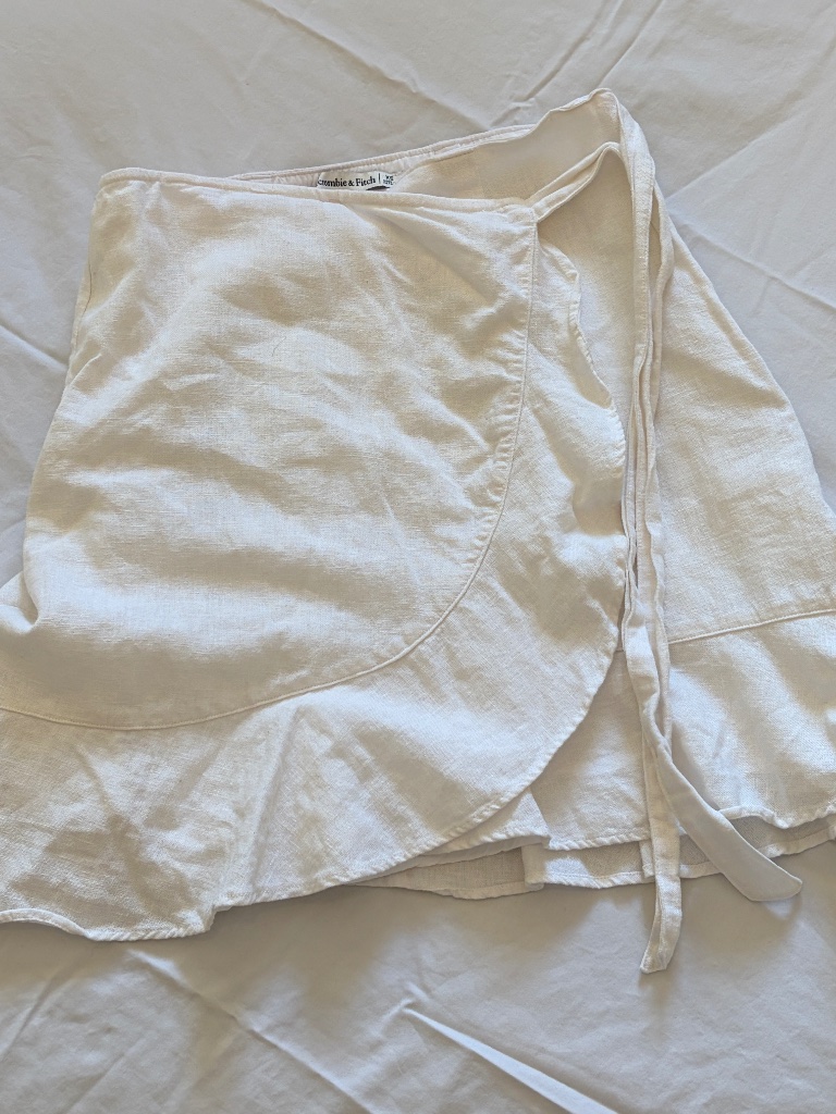 Abercrombie White Scarlett Linen-Blend Mini Skirt